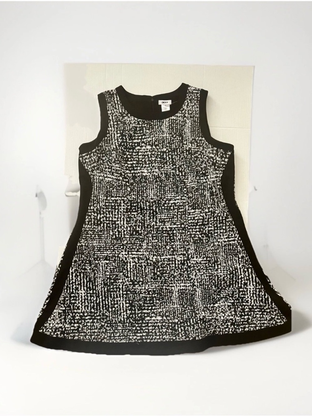 DKNY Plus Size 20W Black White Textured Colorblocked Sleeveless A-Line Dress